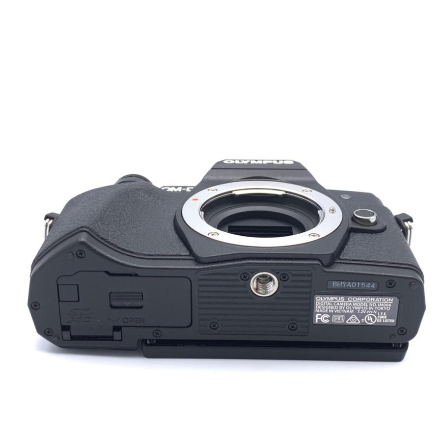 ショット数3194！OLYMPUS OM-D E-M10シルバーボディのみ オリンパスOM-30