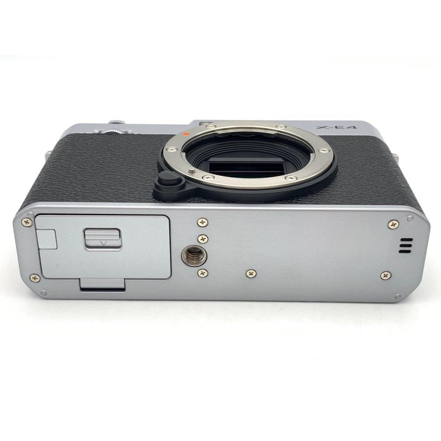 FUJIFILM（フジフイルム） 【中古】 【並品】 X-E4 ボディ シルバー