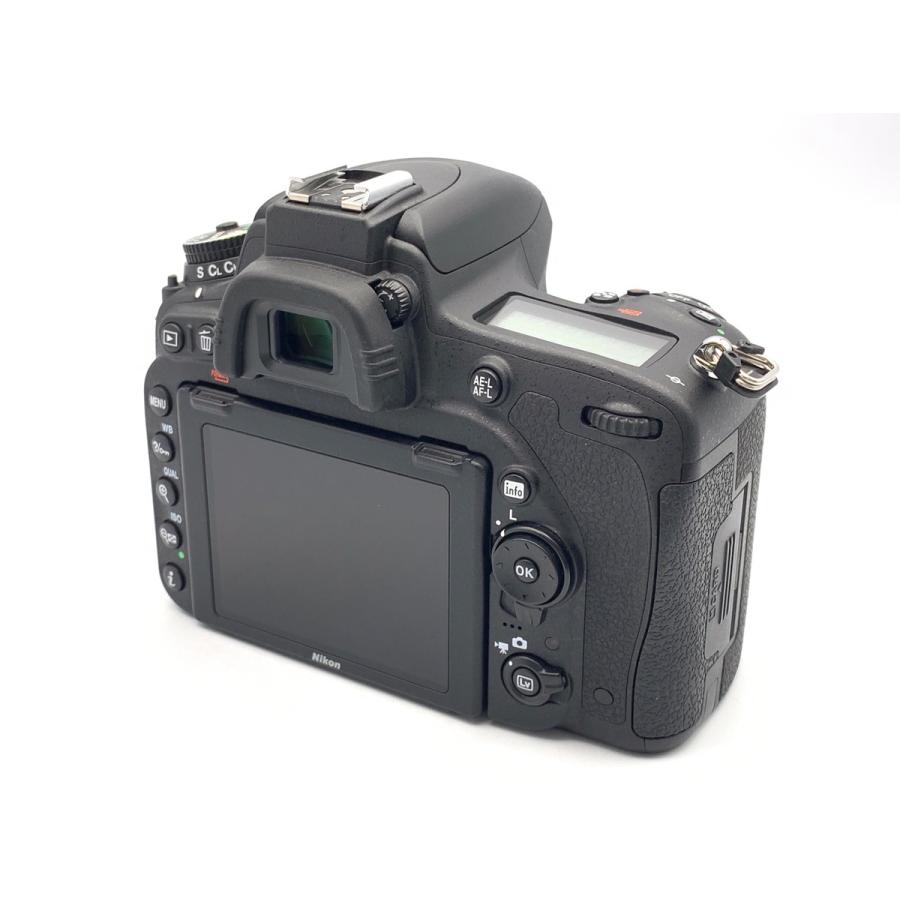 【中古】 【良品】 ニコン D750 上半身
