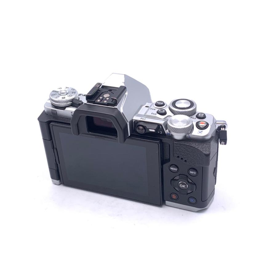 【美品】オリンパス OM-D E-M5 MarkII ボディ シルバー 中古】 【並品】 オリンパス OM-D E-M5 MarkII ボディ シルバー