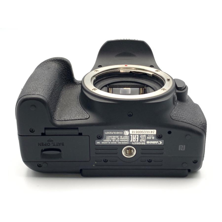 キヤノン（Canon） 【中古】 【並品】 EOS Kiss X8i ボディ : カメラの