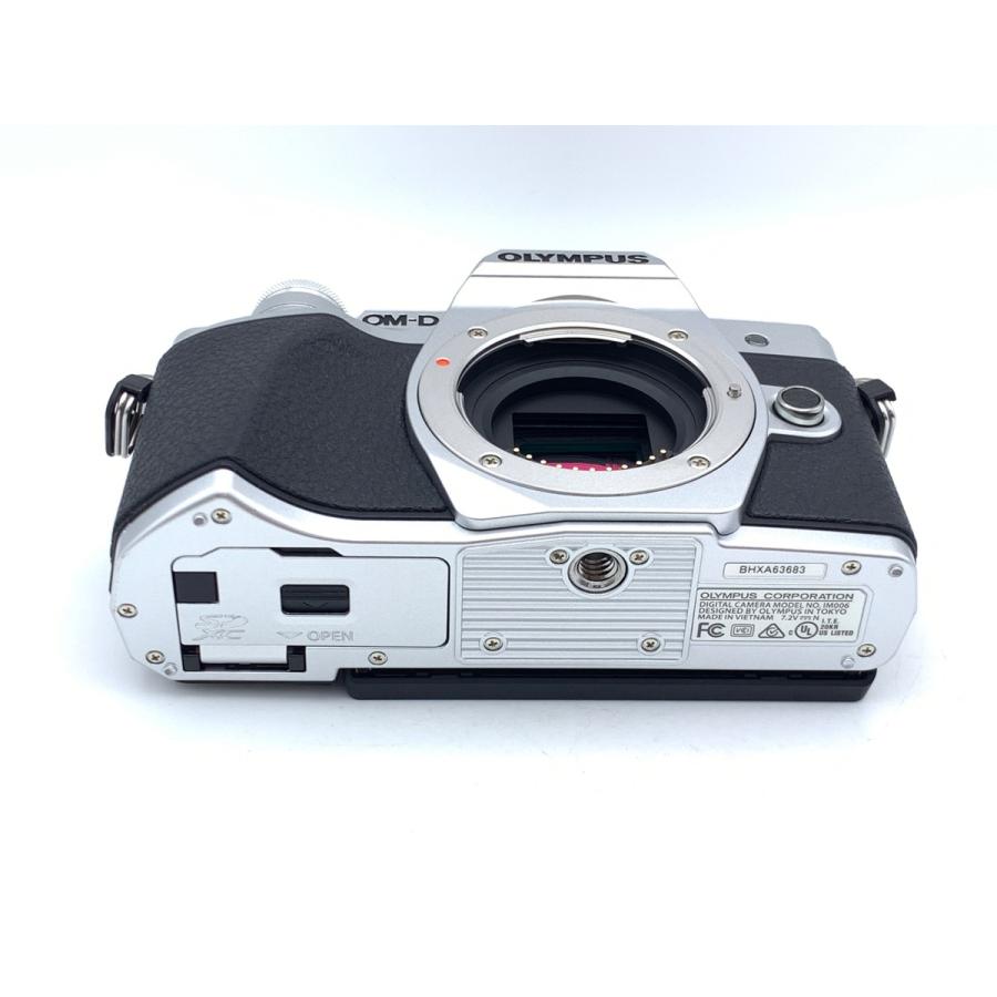 オリンパス（OLYMPUS） 【中古】 【良品】 OM-D E-M10 MarkIII ボディ