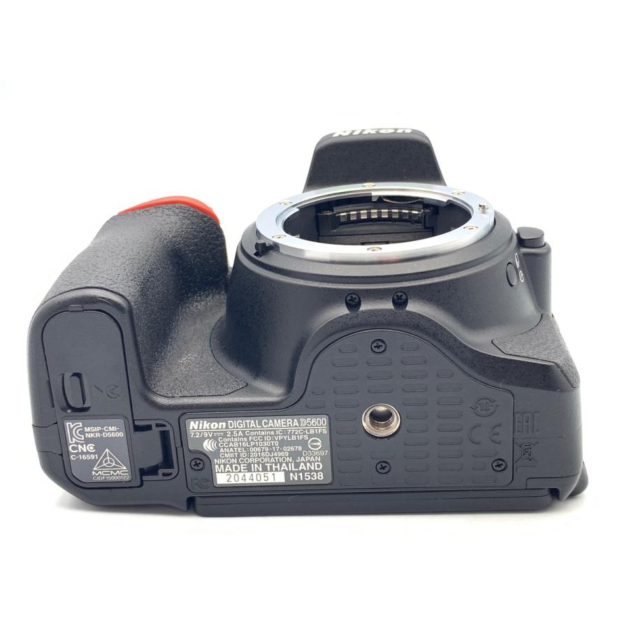 【中古】 【良品】 ニコン D5600 上半身