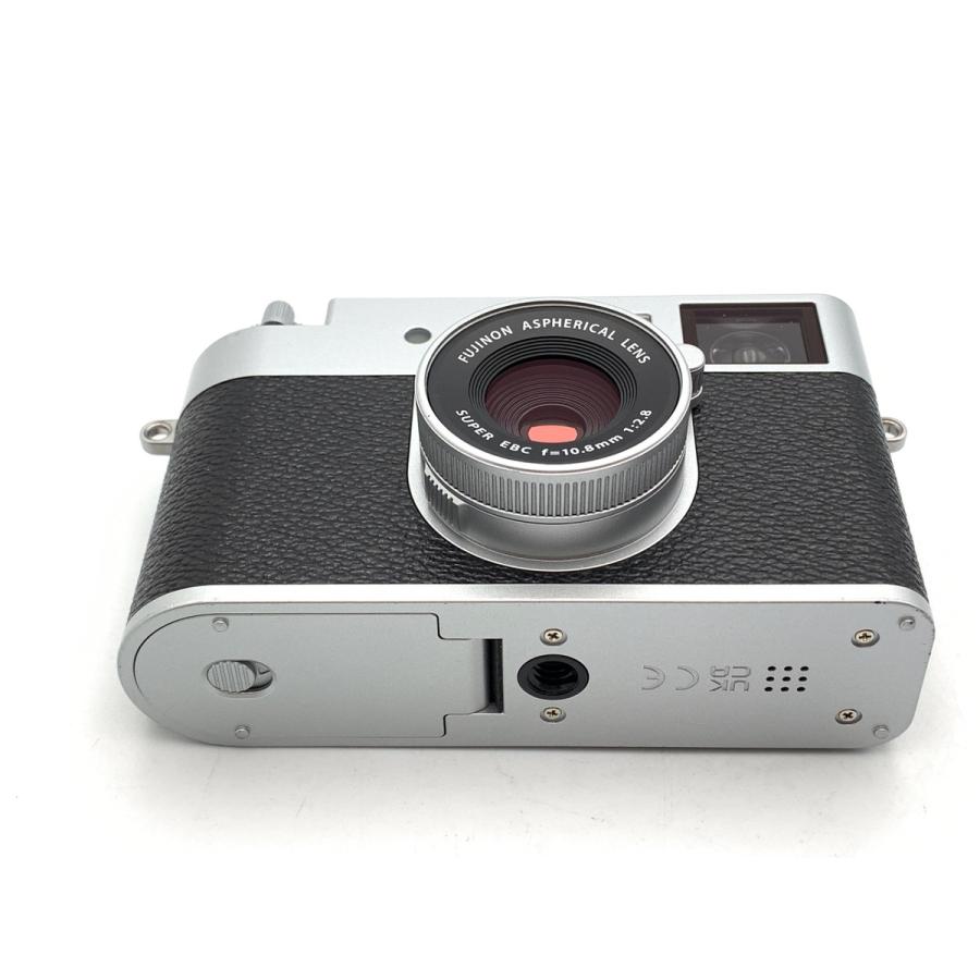 美品 Fujifilm X-half シルバー F X-HF1-S 富士フイルム 富士フイルム X half (FUJIFILM X-HF1) チャコールシルバー 新品