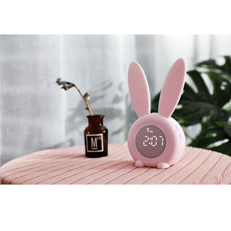 目覚まし時計 おしゃれ デジタル 子供 女の子 男の子 おすすめ キャラクター 光 かわいい 女の子 置き時計 置時計 デジタル かわいい おしゃれ ナイトライト か R0033bunnyclock Emi Direct 通販 Yahoo ショッピング