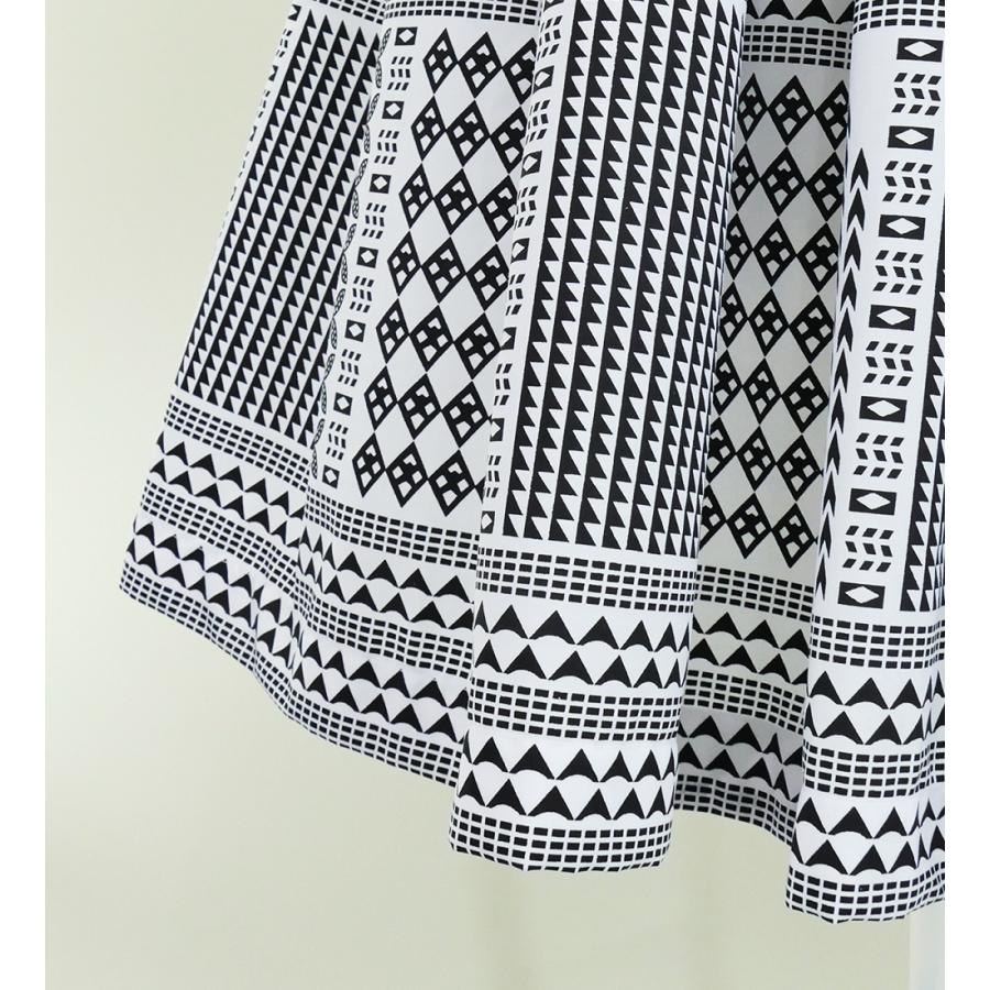 フラダンス パウスカート シングル73cm丈 ホワイト×ブラック 2641 |  | 03