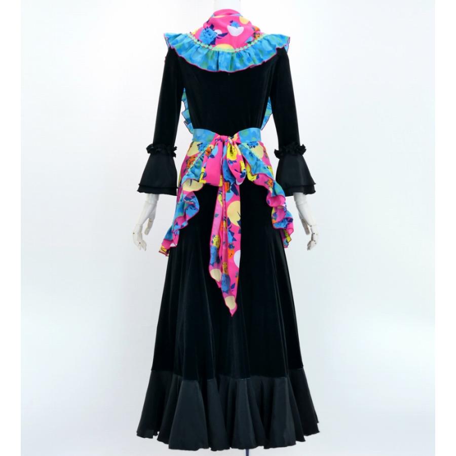 hana⭐︎ エプロンショート ピンクバラ柄 シージョ ターコイズ水玉