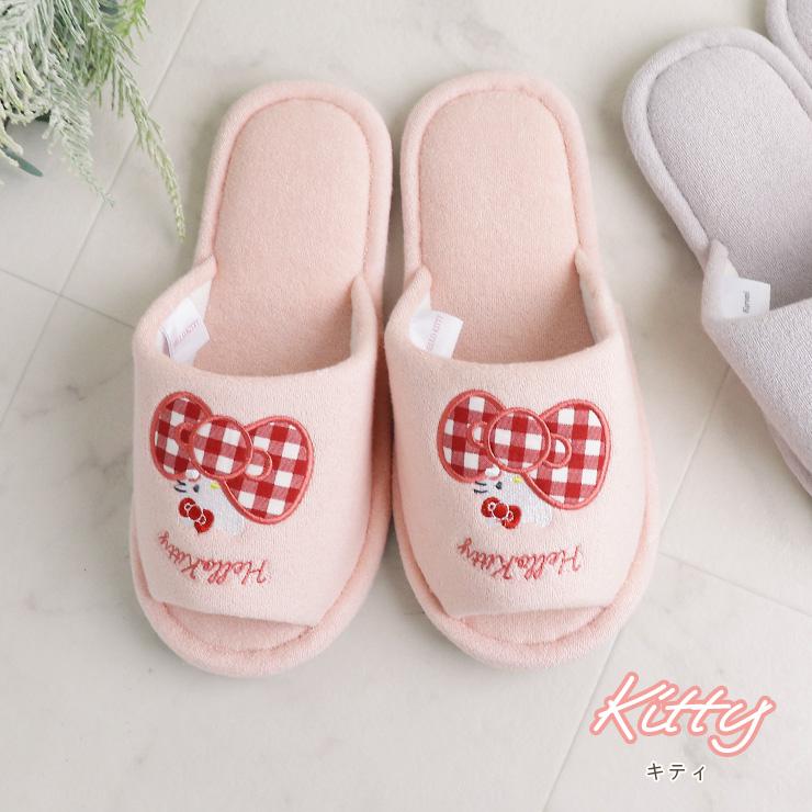 レトロ‼️♡とお花刺繍付きキティスリッパ 未使用キティルームシューズタグ付 オカ スリッパ 室内 おしゃれ 来客用 ルームシューズ サンリオ 来客用