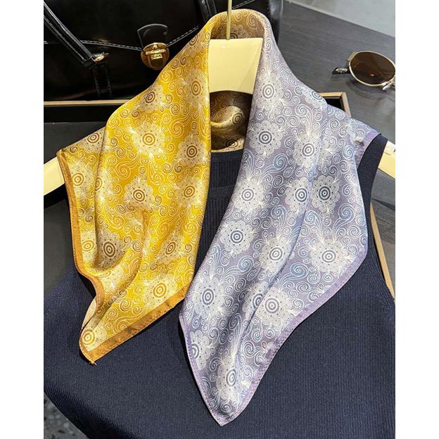 送料無料 エレガントなプリント柄入り100％シルクプチスカーフ　04478 |  | 02