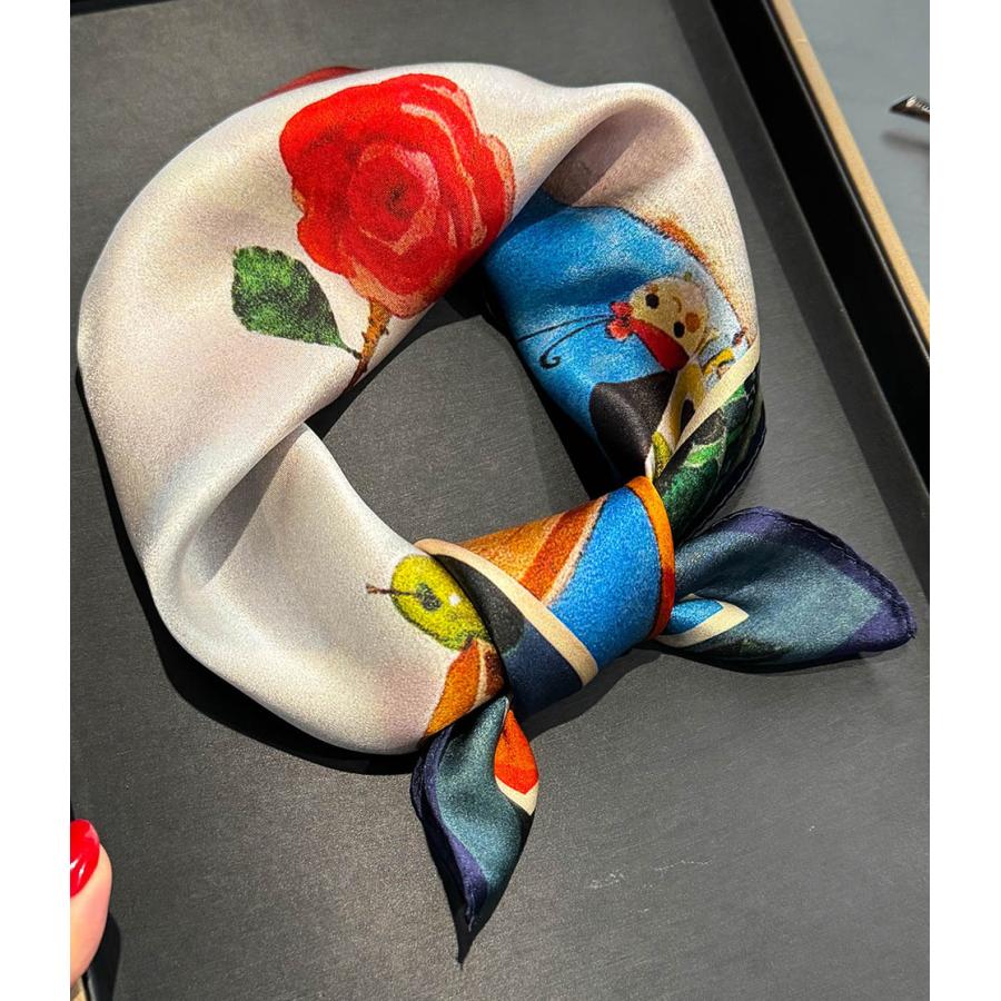 送料無料 エレガントなプリント柄入り100％シルクプチスカーフ　　04486 |  | 01