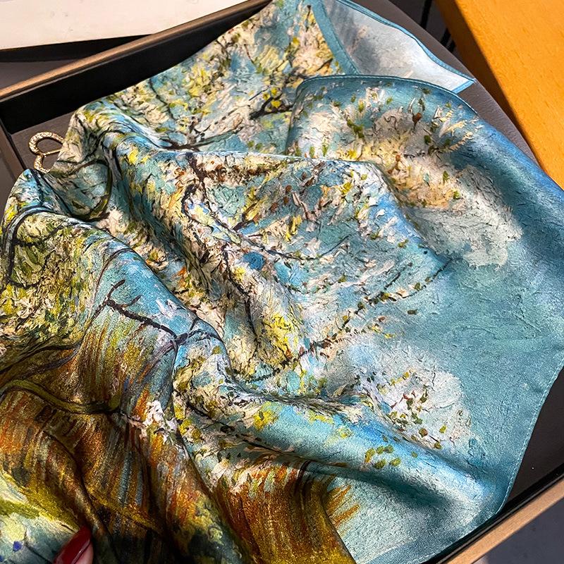 送料無料 エレガントなプリント柄入り100％シルクプチスカーフ　　04506 |  | 02