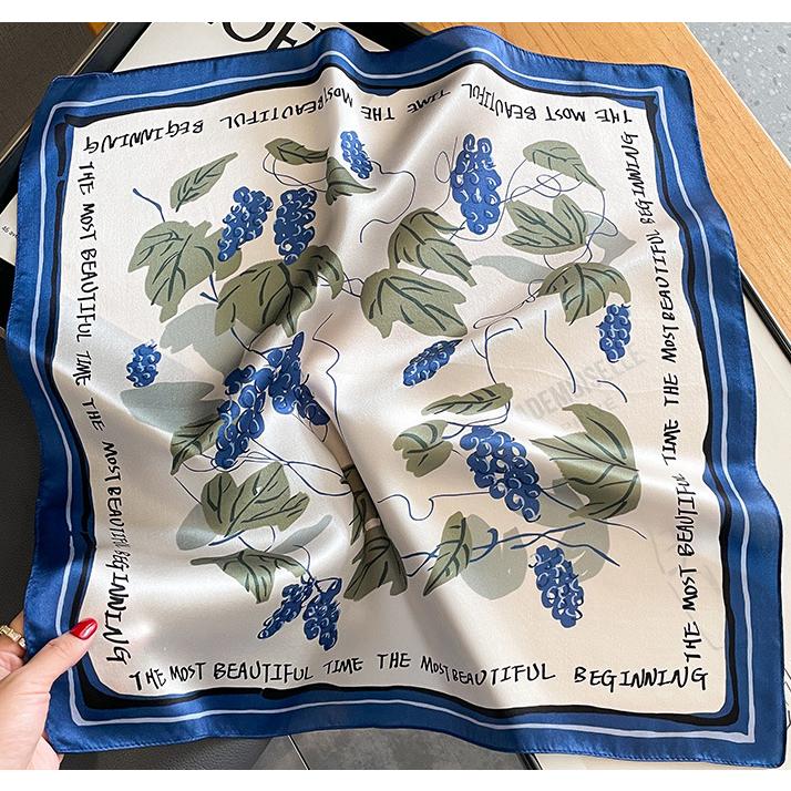 送料無料 エレガントなプリント柄入り100％シルクプチスカーフ　　04514b | 