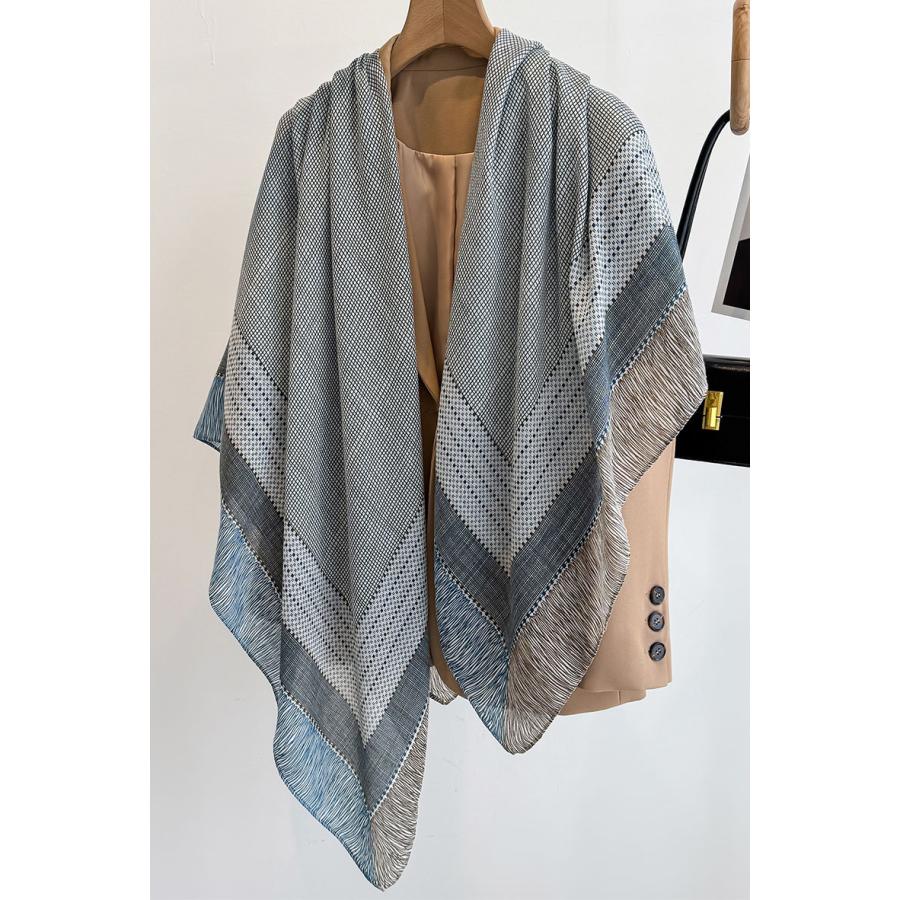 送料無料 【セール】男女兼用 大判正方形 リバーシブル 幾何学柄 スカーフ 　05503 |  | 02