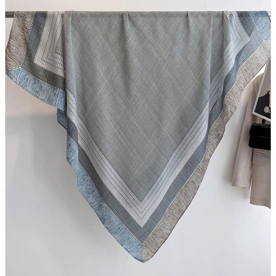 送料無料 【セール】男女兼用 大判正方形 リバーシブル 幾何学柄 スカーフ 　05503 |  | 03