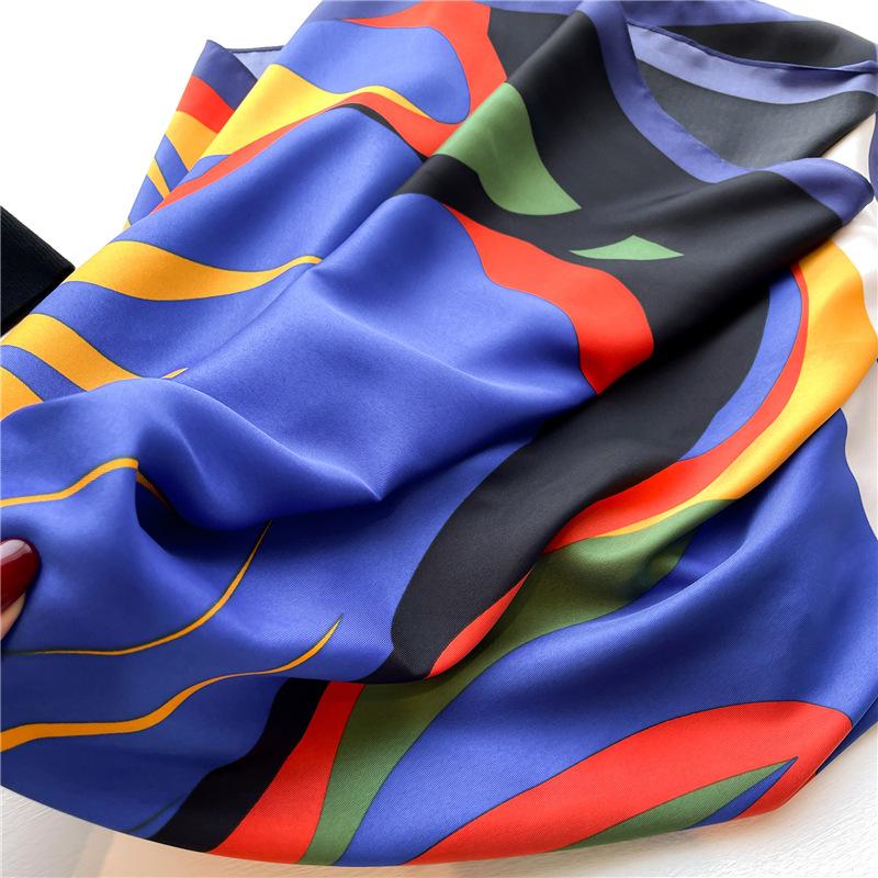 送料無料 男女兼用 大判正方形 シルクタッチ プリント柄 スカーフ 　05541a |  | 02