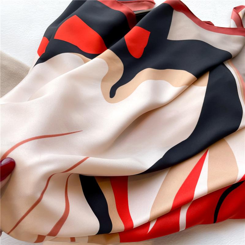 送料無料 男女兼用 大判正方形 シルクタッチ プリント柄 スカーフ 　05541c |  | 02