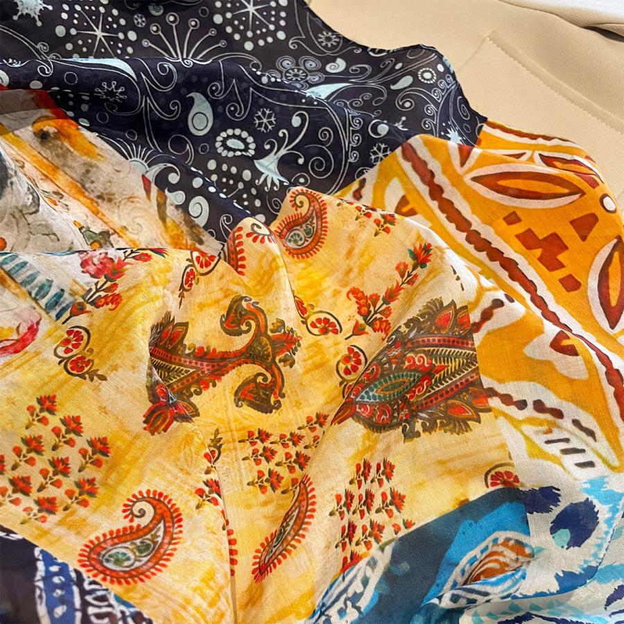 送料無料 男女兼用 大判正方形 シルクコットン混 ボヘミアンフラワー柄 スカーフ 　05545 |  | 03