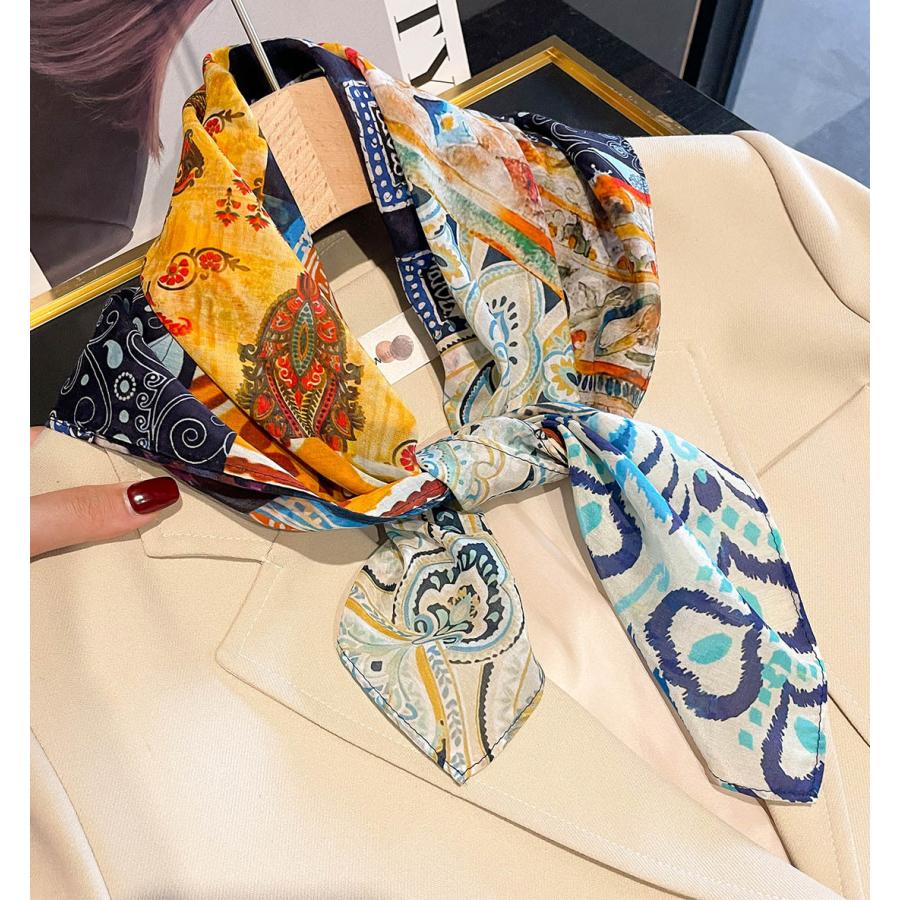 送料無料 男女兼用 大判正方形 シルクコットン混 ボヘミアンフラワー柄 スカーフ 　05545 |  | 05