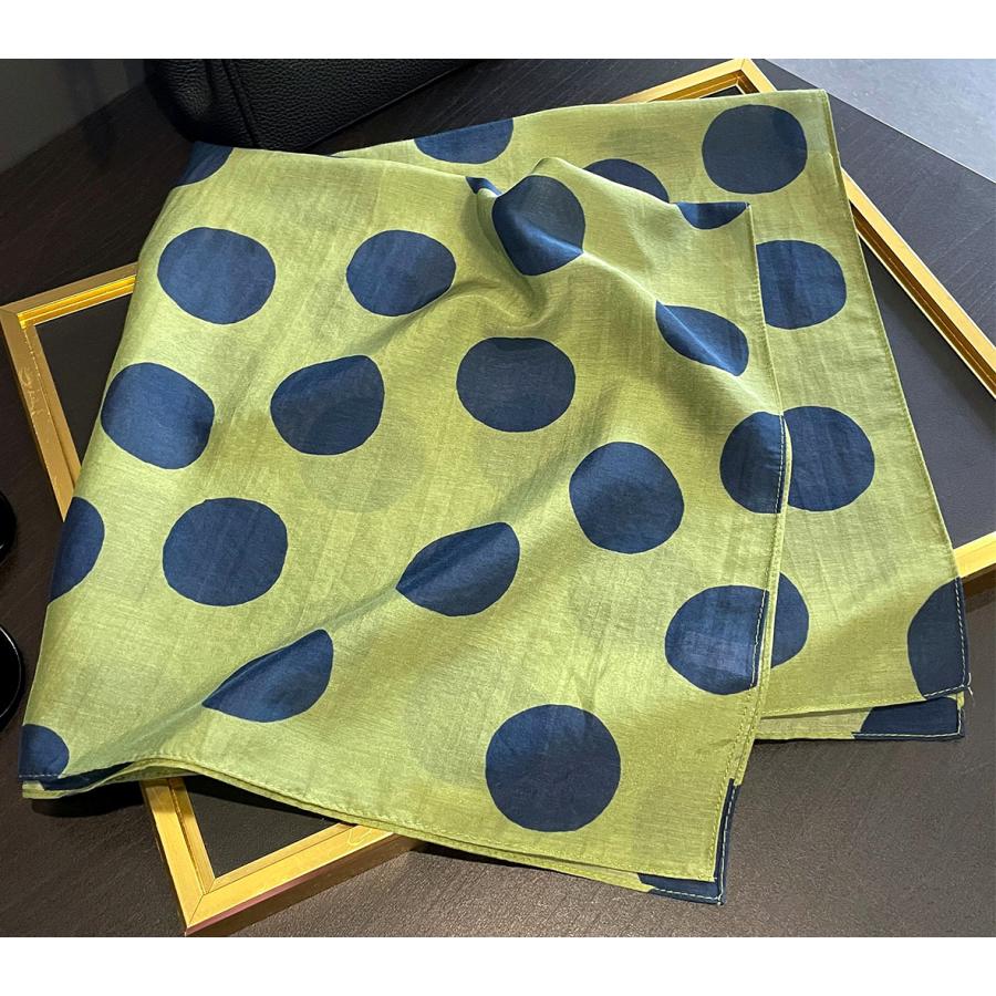 送料無料 男女兼用 大判正方形 シルクコットン混 ドット 水玉柄 スカーフ 　05551 | 