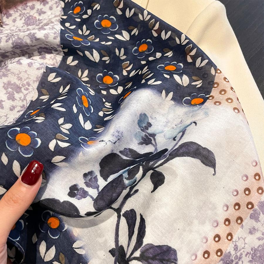 送料無料 男女兼用 大判正方形 シルクコットン混 ボタニカル・パッチワーク柄 スカーフ 　05552 |  | 05