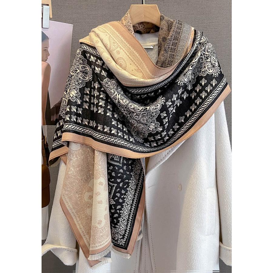 送料無料 【セール】やや厚手 リバーシブル大判 幾何学フラワー柄入りストール マフラー 　 2106 | 