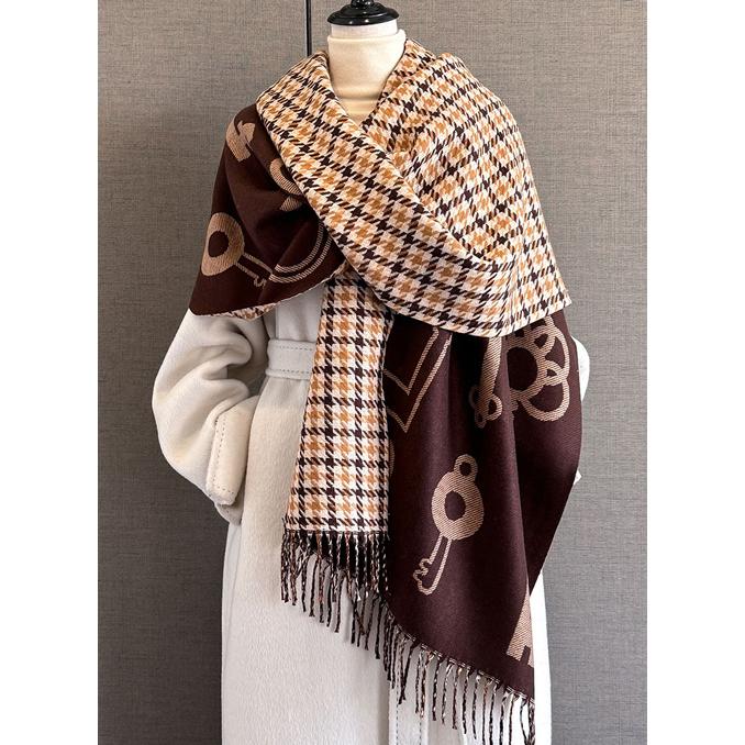 送料無料 やや厚手 リバーシブル大判 チェック幾何学柄入りストール マフラー 　21101 |  | 01
