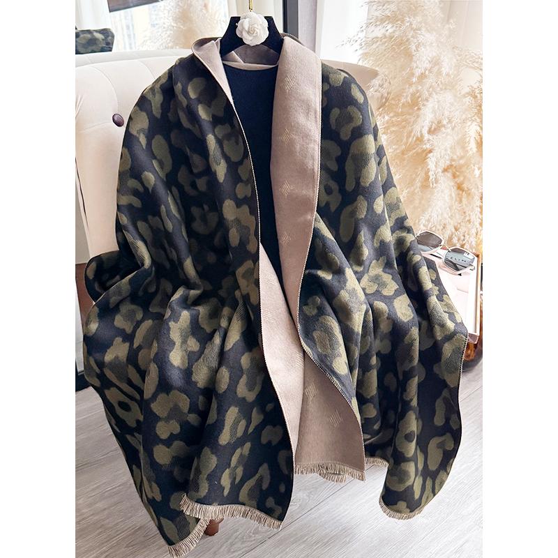 送料無料 やや厚手 リバーシブル大判 無地 アニマル ヒョウ柄入りストール マフラー 　2147c | 