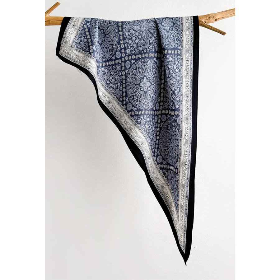 送料無料 男女兼用 三角形 シルクタッチ ペイズリー柄とバンダナパターン柄 スカーフ/ヘアリボン  8101a |  | 01