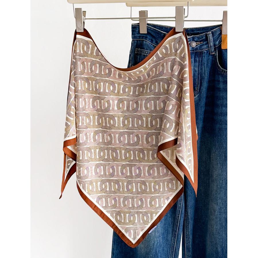 送料無料 男女兼用 三角形 シルクタッチ 幾何学柄 スカーフ/ヘアリボン　8106a | 