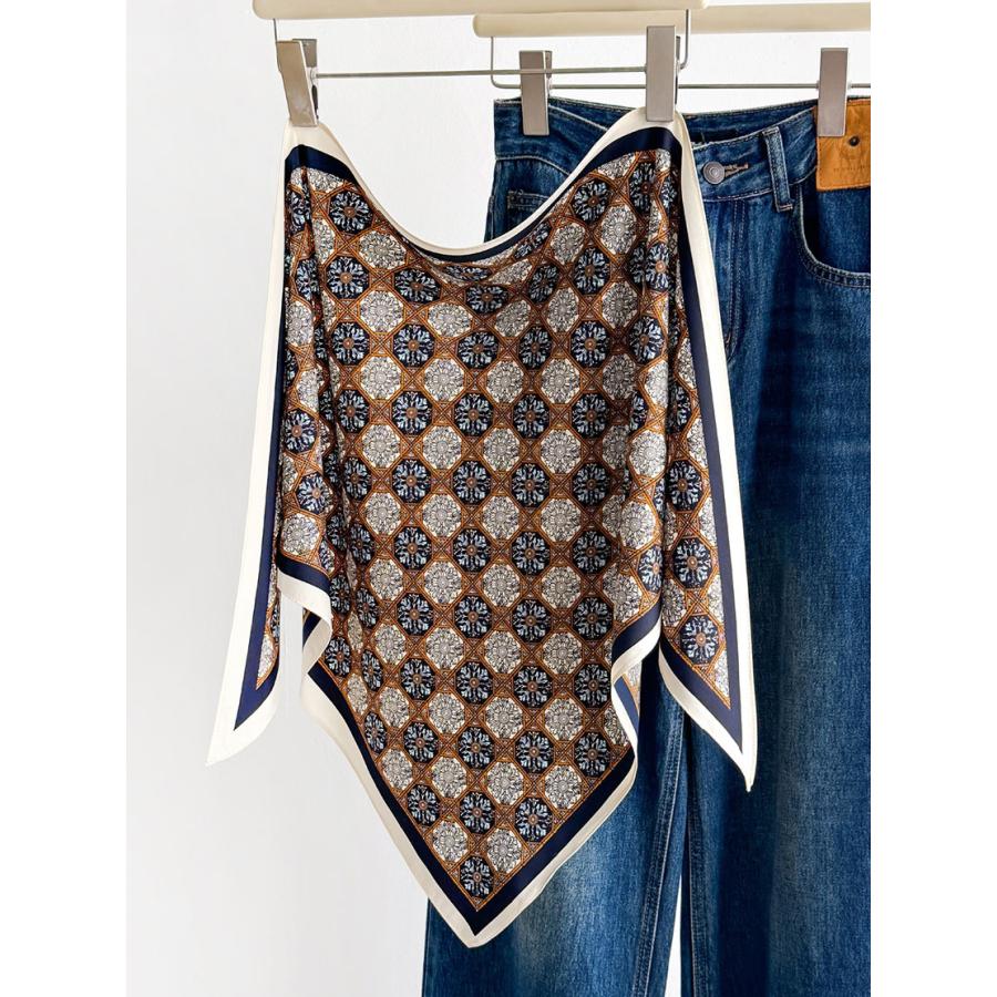 送料無料 男女兼用 三角形 シルクタッチ クラシック メダリオン柄 スカーフ/ヘアリボン　8107 | 