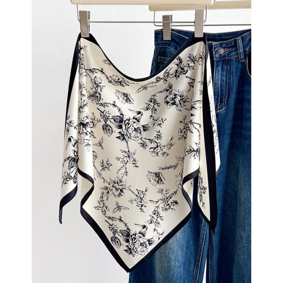 送料無料 男女兼用 三角形 シルクタッチ ボタニカル フラワー柄 スカーフ/ヘアリボン  8109b | 