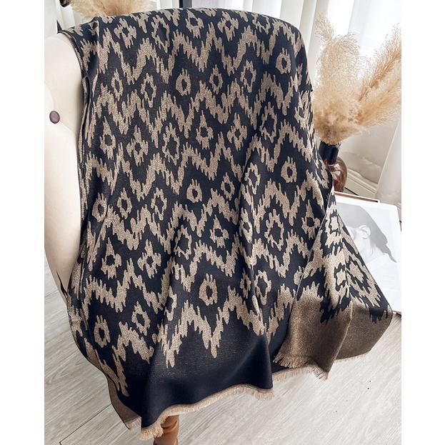 送料無料 男女兼用 大判やや薄手 金糸入り 幾何学柄 ストール スカーフ　　91102a | 