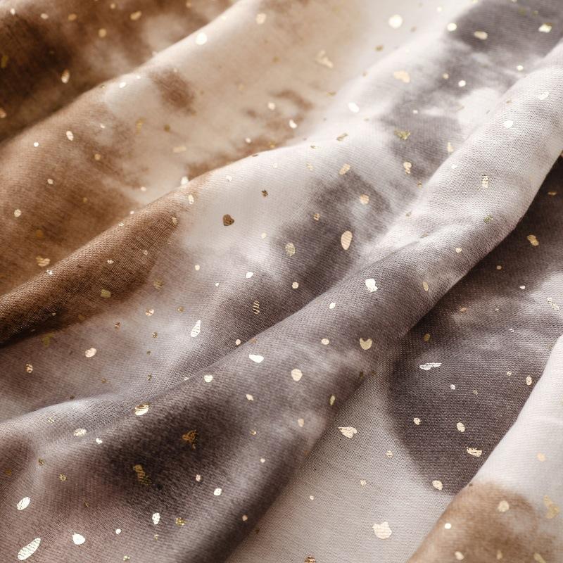 送料無料 男女兼用 大判薄型 金箔加工 幾何学柄 ストール スカーフ パレオ 　91108a |  | 04