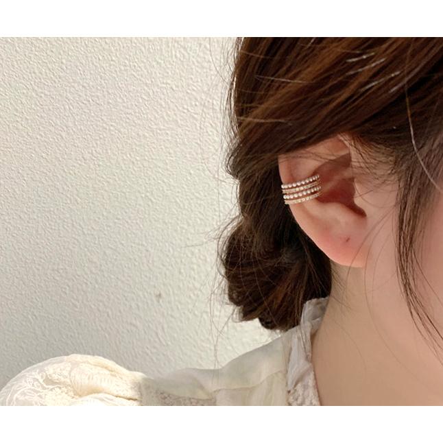 送料無料 華奢 上品 1つで4連風 パール＆ビジュー ゴールド 重ね付け風 イヤーカフ（1個） e01059 |  | 02
