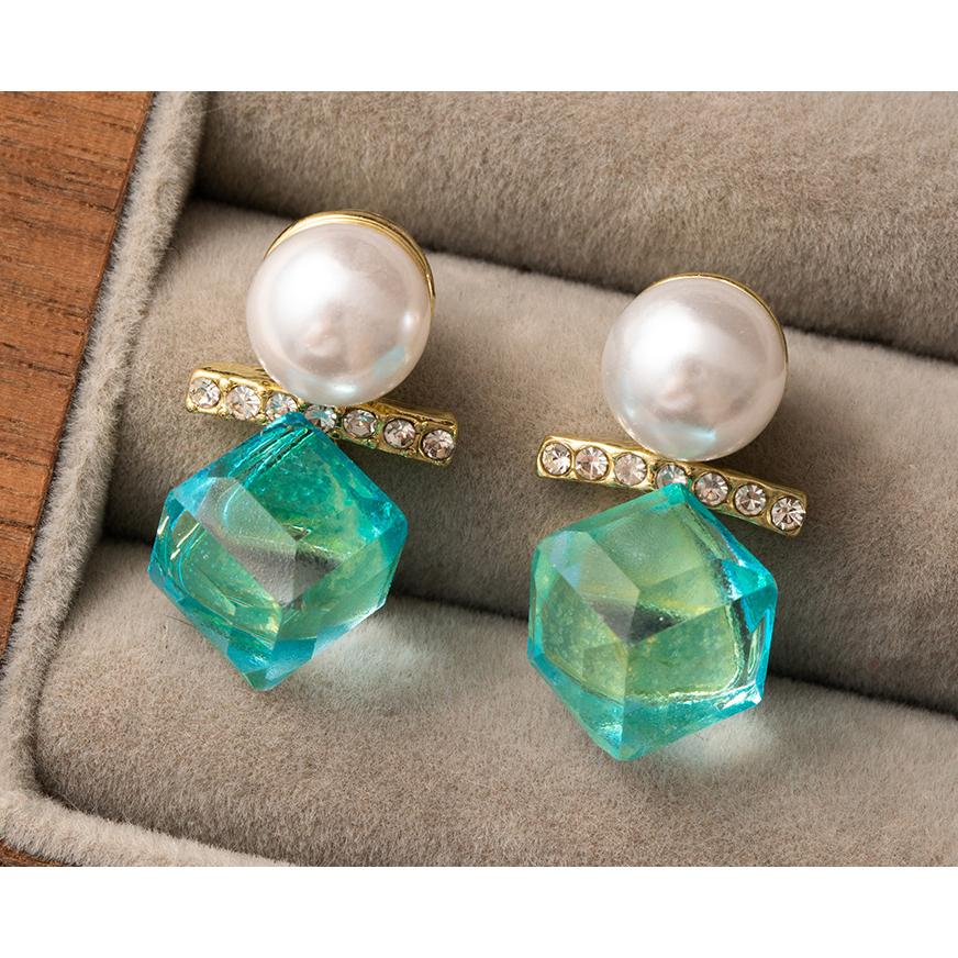 送料無料 レーディス エレガント パール 幾何学 デザイン ピアス　　e0128 |  | 02