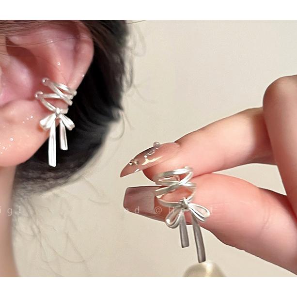 送料無料 レーディス エレガント 穴あけ不要 リボンデザイン カフイヤリング　 e0151 |  | 02