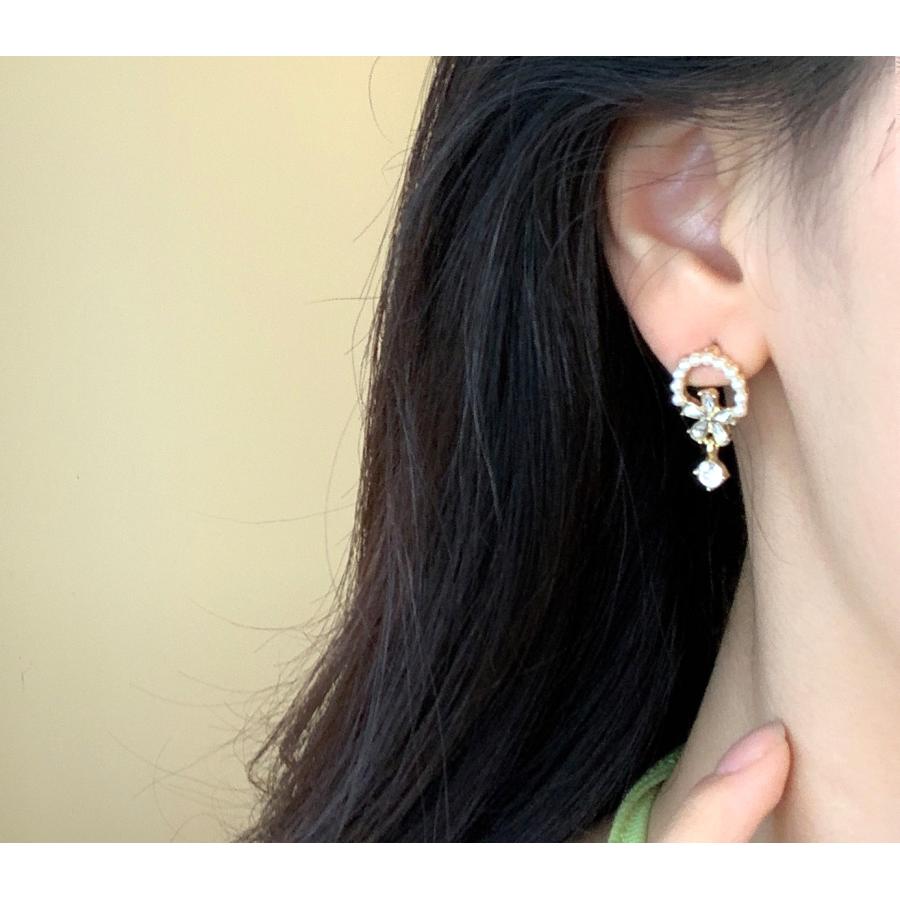 送料無料 レーディス ゆらゆら 円形 フラワー デザインイヤリング  　e023b |  | 04