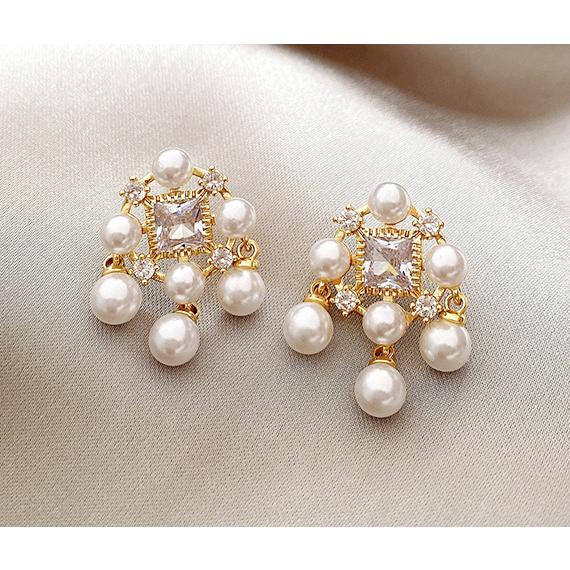 送料無料 レーディス ゆらゆら ゴージャス パール フラワー デザインイヤリング　e024b |  | 04