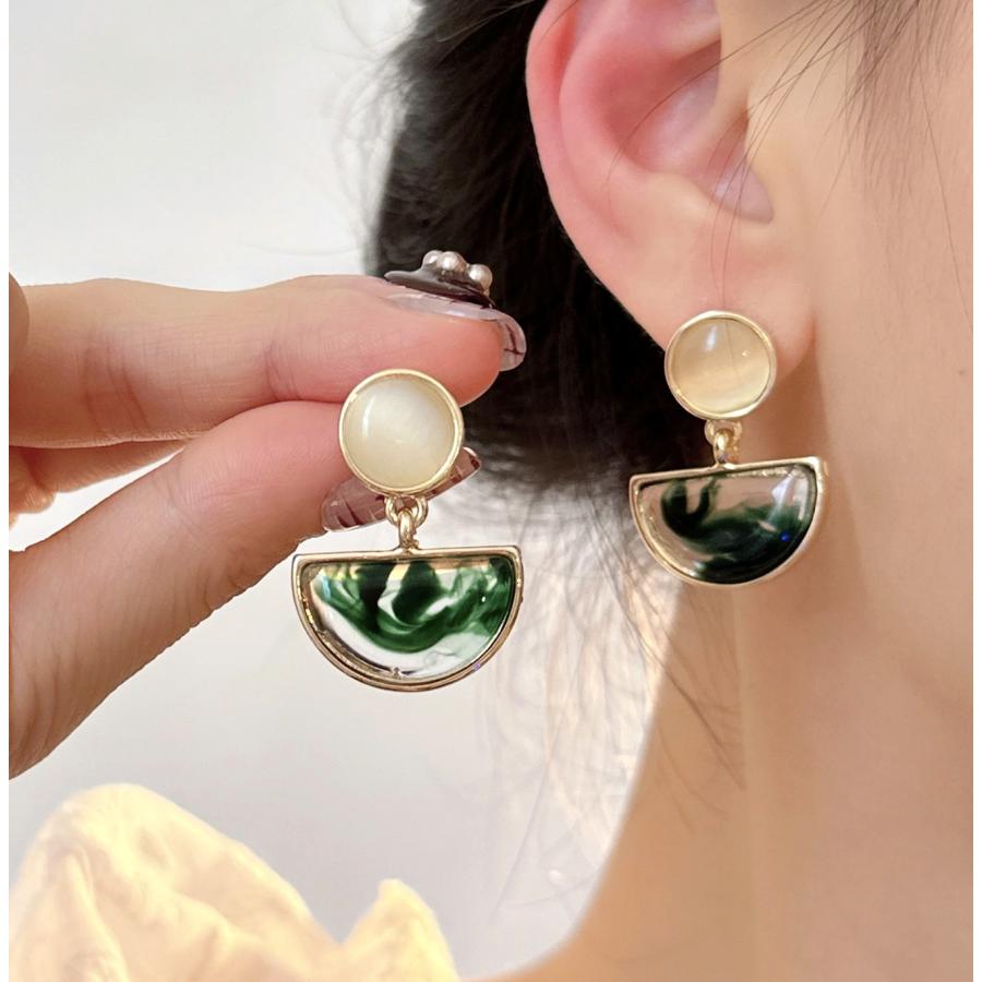 送料無料 レーディス 半円形 デザインイヤリング 　e0480b |  | 01