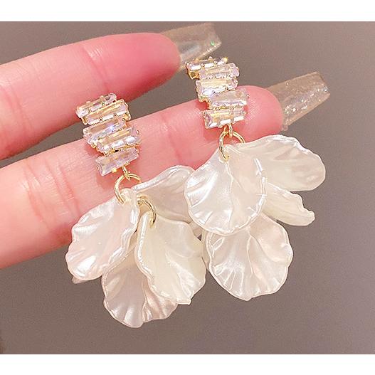 送料無料 レーディス ゆらゆら フラワー 花びら デザイン ピアス　 e0998 |  | 02