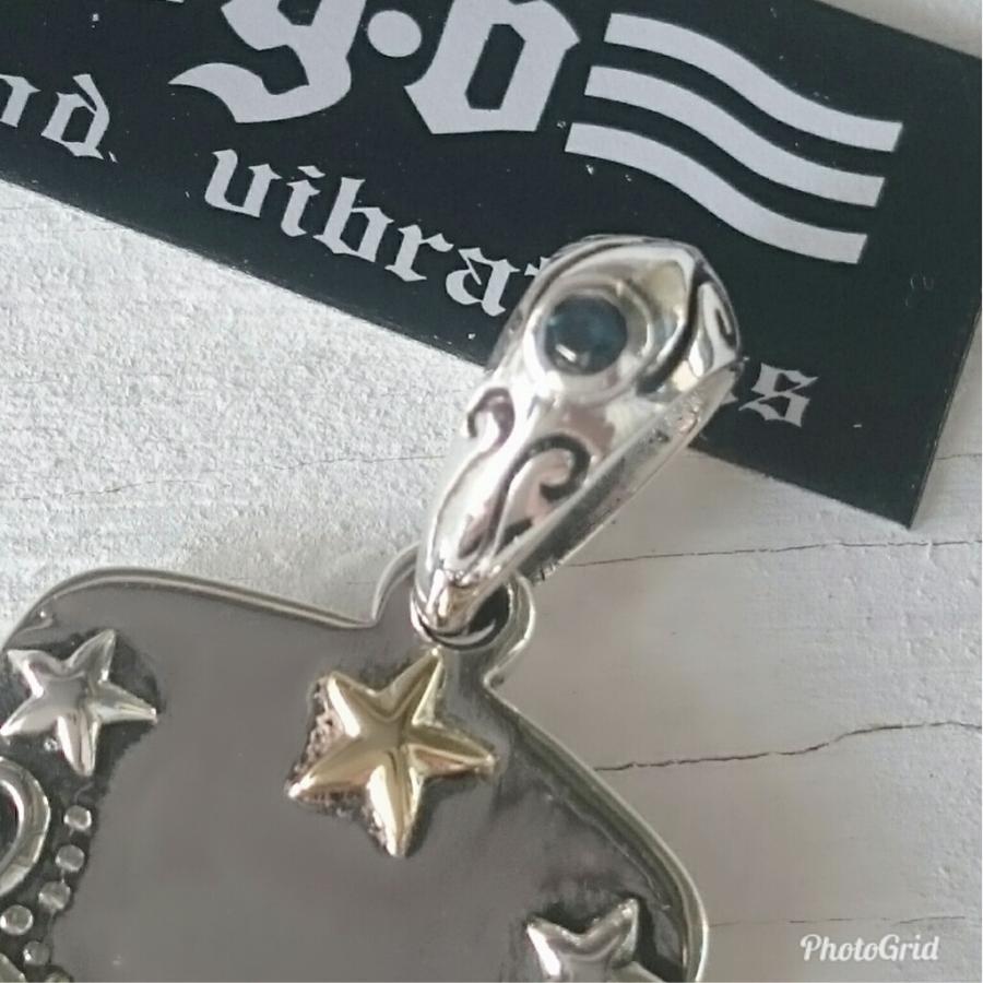 送料無料 グッドバイブレーション ペンダントトップ 猫と月と星 オーロラカラージルコニア シルバー925 人気ブランド |  | 01