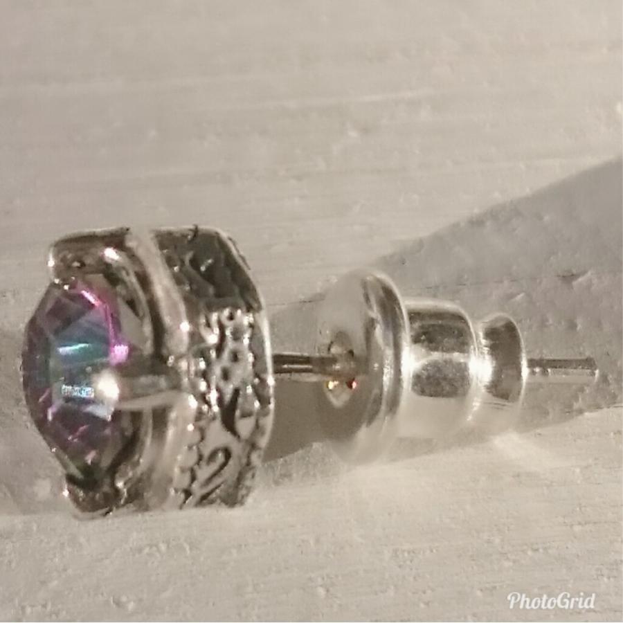 グッドバイブレーション オーロラカラー ジルコニア ピアス シルバー925 人気ブランド |  | 01