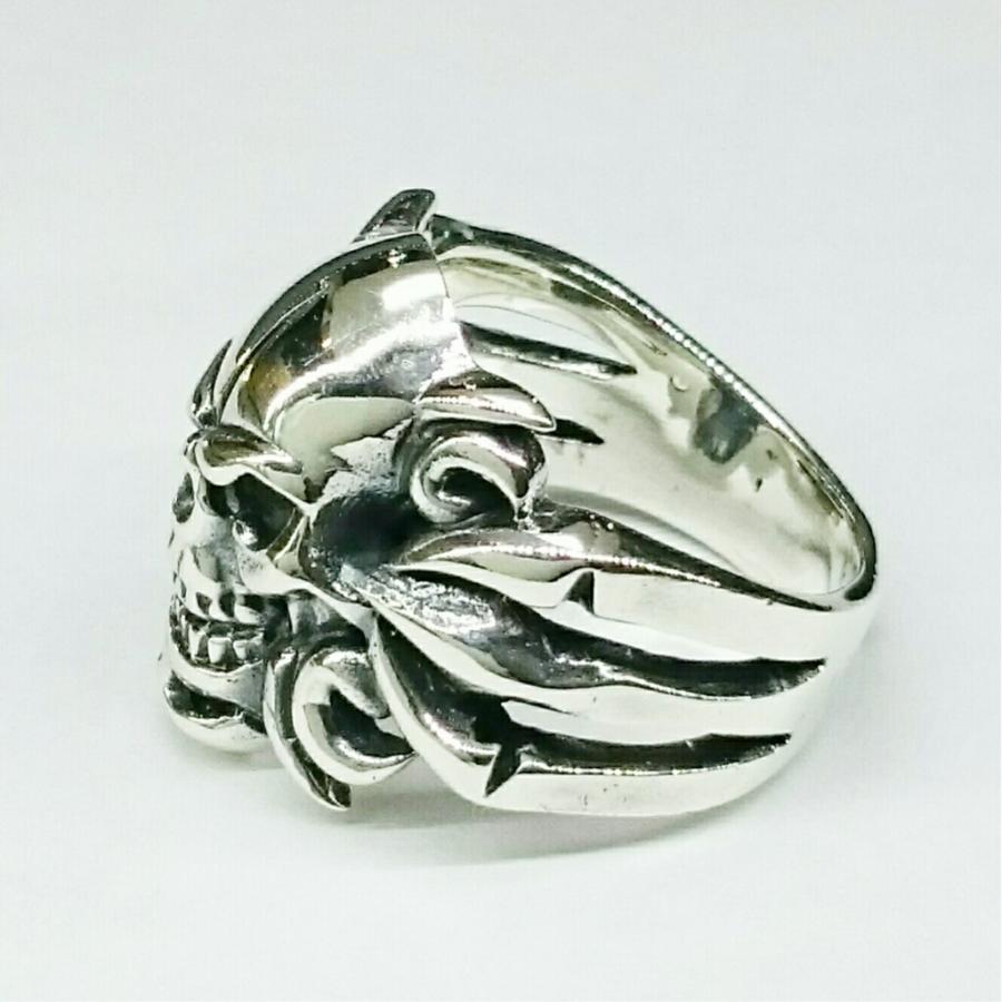 スカルリング 抜群の表情 sv925 シルバー925 ハード系 シルバーリング |  | 02