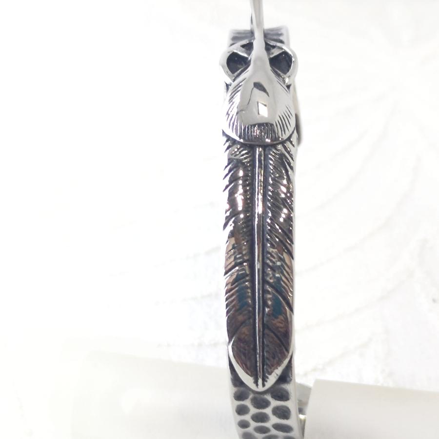 ステンレスバングル 7.5mm幅 フェザーデザイン 激安 サージカルステンレス ネイティブ系 プレゼントにも |  | 02