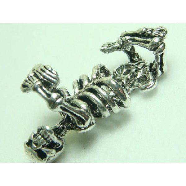 送料無料 メチャ渋ハード系 抱きつきスカル シルバー925 プレゼントにもおススメ |  | 01