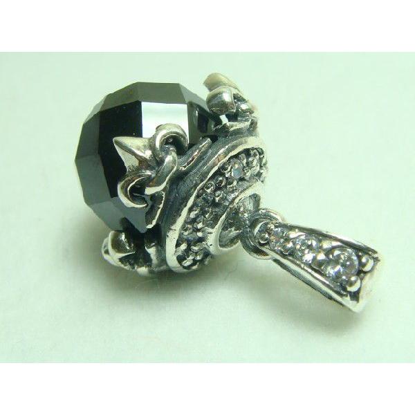 送料無料 メチャ渋ハード系 ブラック＆クリアジルコニア フローラルペンダントトップ リバーシブル シルバー925 プレゼントにもおススメ |  | 02