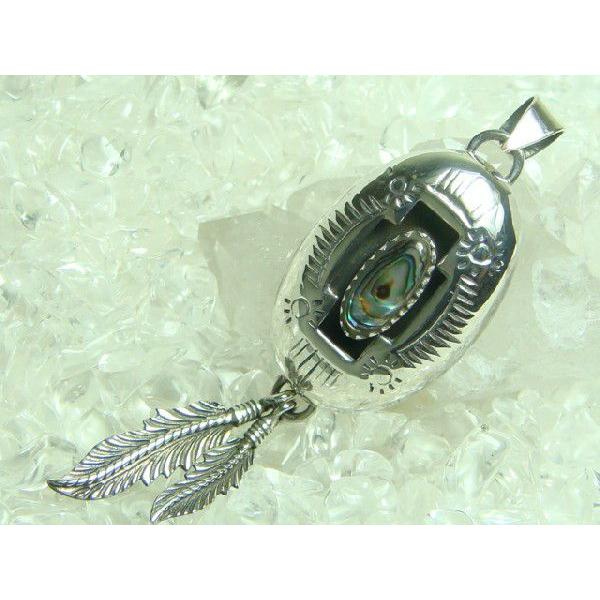 ネイティブ系ペンダントトップ　ブラックシェル＆Wフェザー　シルバー925 | 