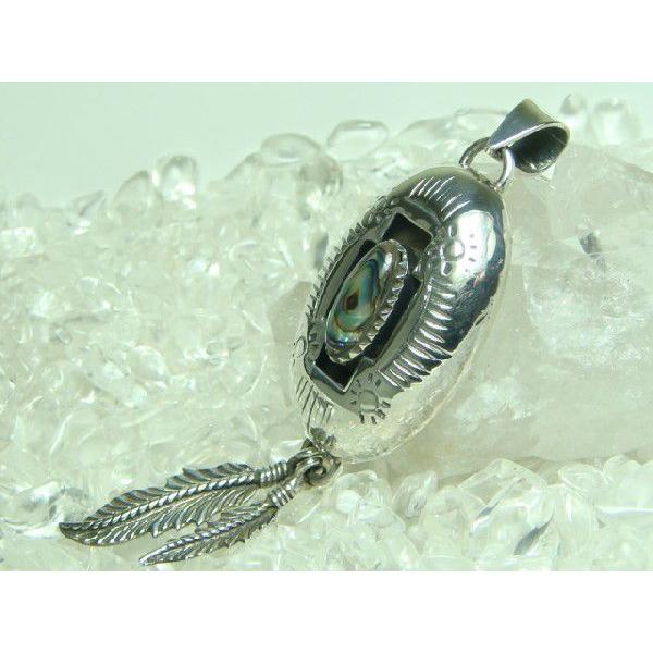 ネイティブ系ペンダントトップ　ブラックシェル＆Wフェザー　シルバー925 |  | 01