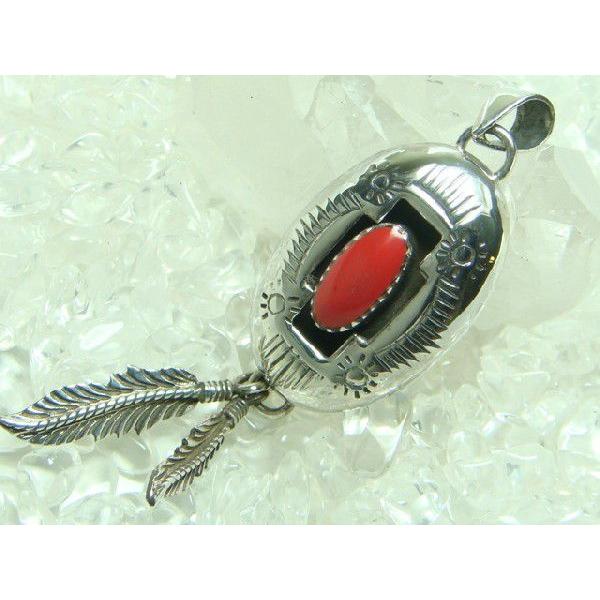 ネイティブ系ペンダントトップ　サンゴ＆Wフェザー　シルバー925 |  | 01