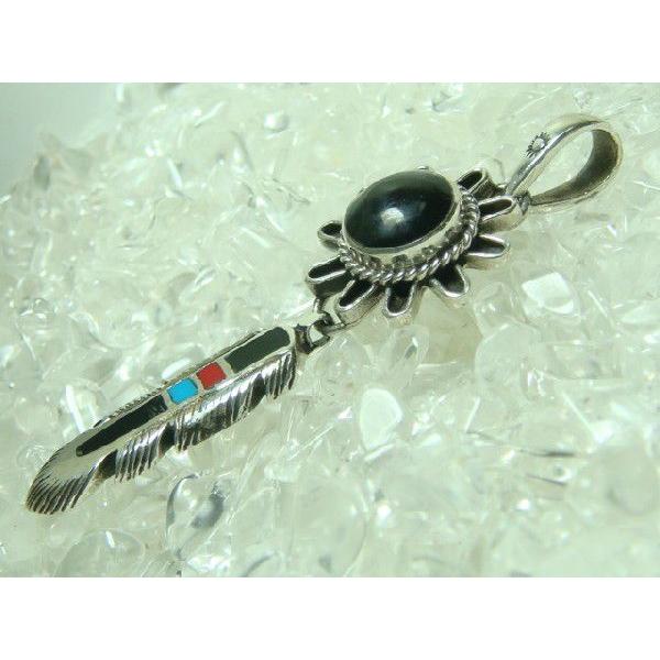 ネイティブ系ペンダントトップ　オニキス＆ターコイズ＆サンゴ　シルバー925 |  | 01